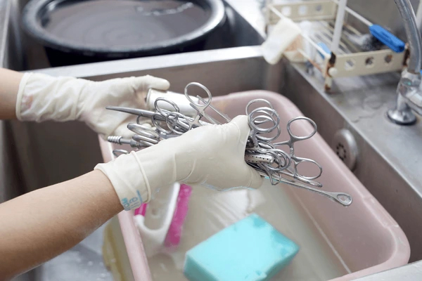 Sterilization Manual Cleaning